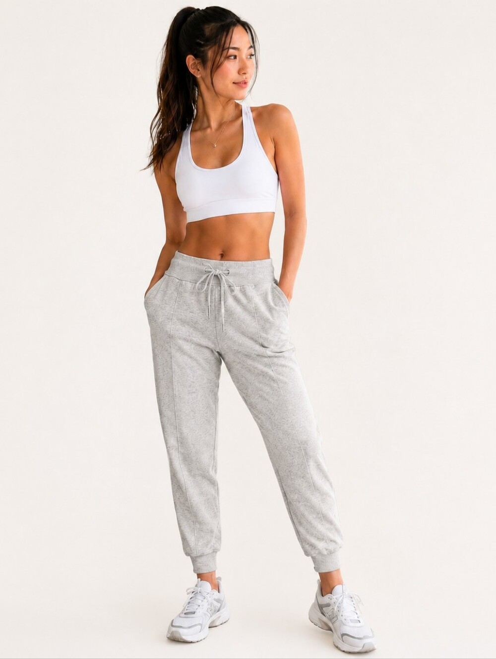 ❤️ LULULEMON HIGH RISE SWEATPANTS / JOGGERS, HEATHER GRAY 2